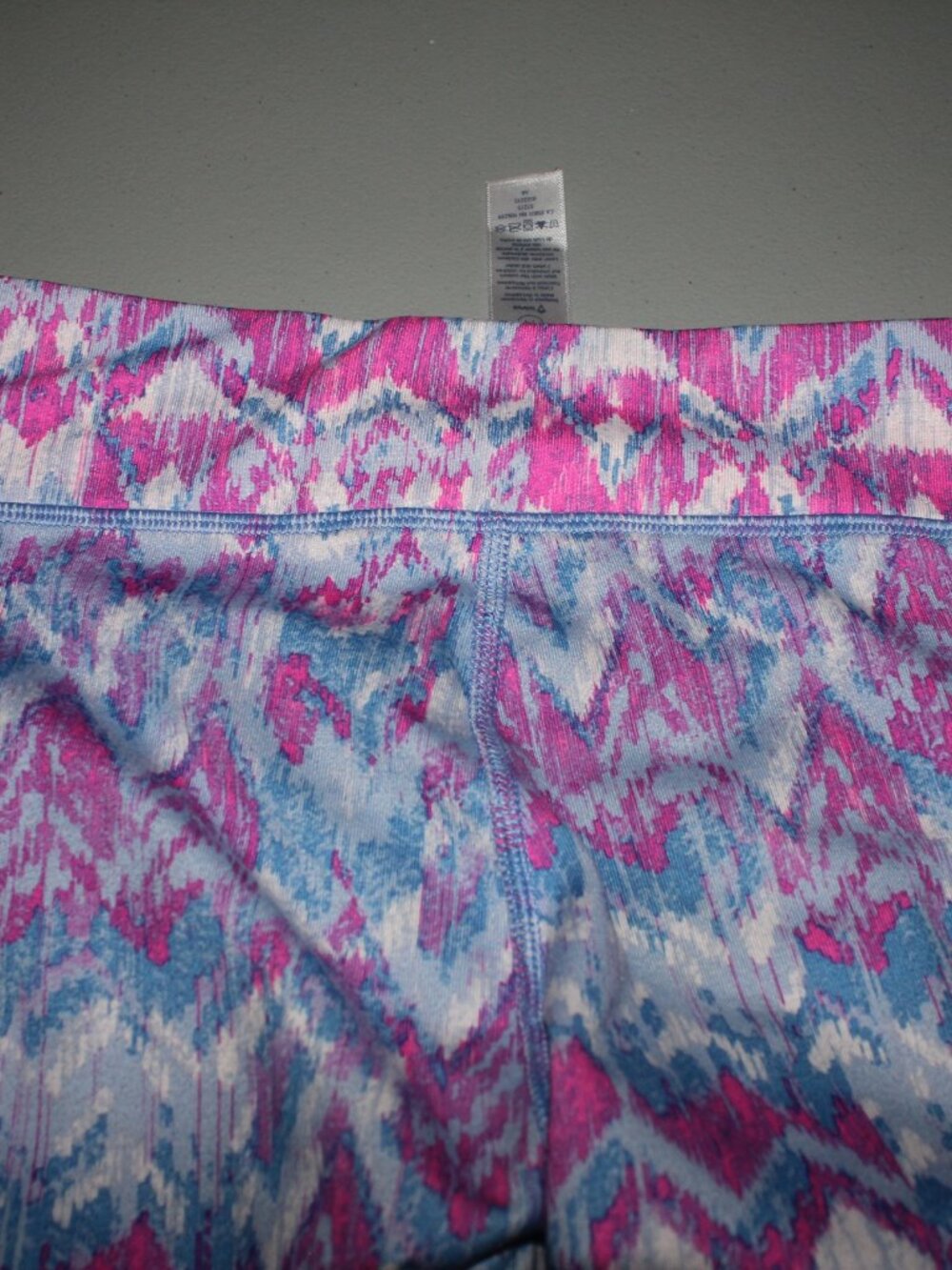 Multi Color Ivivva Capris Size 14 - Picture 5 of 5